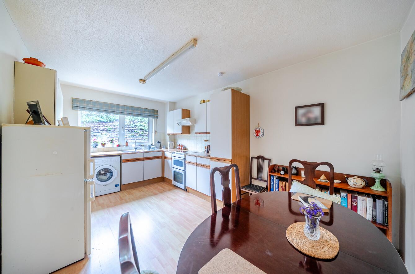 Long Oaks Court, Sketty, Swansea, SA2 0QH